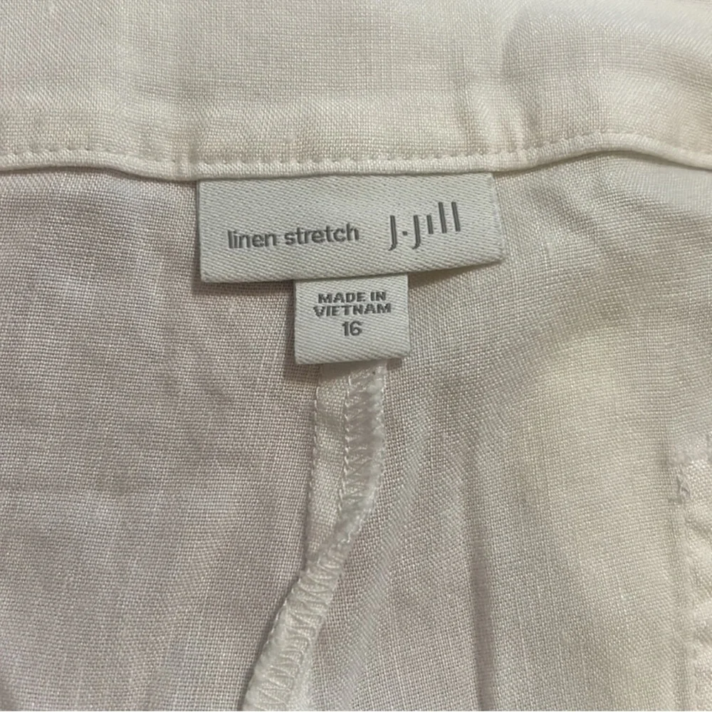 J. Jill White Linen Sailor Button Wide Leg Stretch Cropped
Pants size 16 - Picture 5 of 5